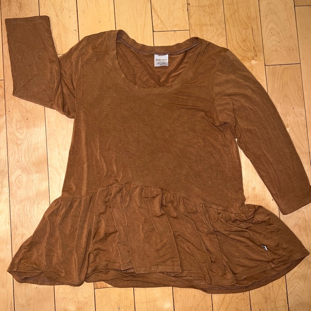 Jax n Lennon 3/4 peplum shirt